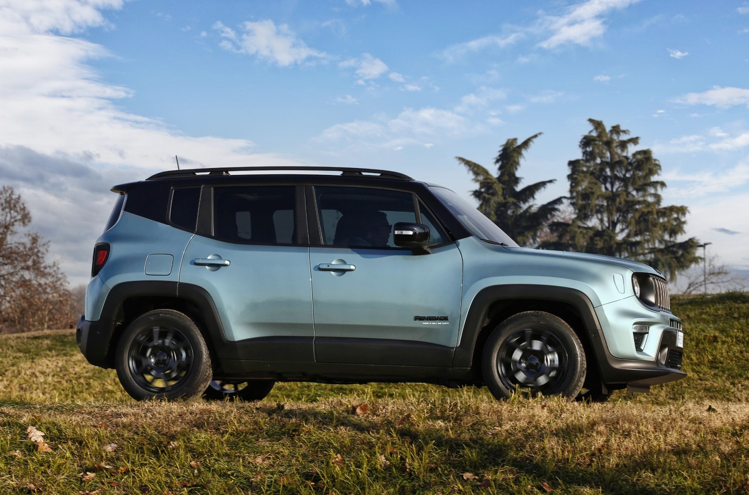 JeepR_Renegade_e-Hybrid_-2.jpg