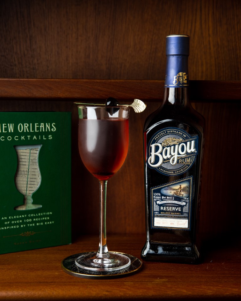 Bayou_Reserve_De_La_Louisiane_Cocktail_with_bottle_25396.jpg