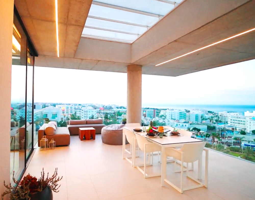 Eden_Residences_-_Veranda_with_sea_view_1_1.png