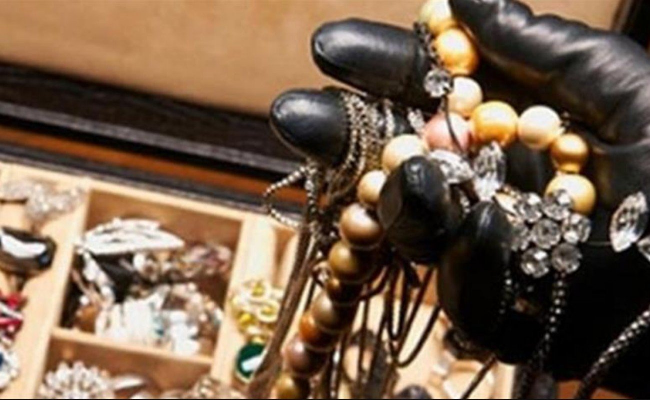 Απάτη αλά ελληνικά στη Λευκωσία. Υποδύθηκαν τεχνικούς της ΑΗΚ και τους «παρέδωσαν» χρυσαφικά 60,000