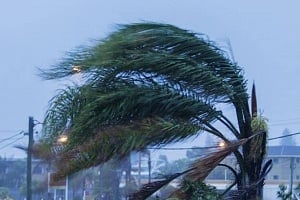 Επιμένουν και την Δευτέρα οι ισχυροί άνεμοι, επικρατεί παγετός στα ορεινά