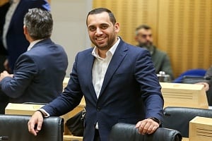 Στρατηγική συμμαχία με κοινωνικό πρόσημο: Ο Ανδρέας Αποστόλου στο ψηφοδέλτιο του ΔΗΚΟ στη Λάρνακα