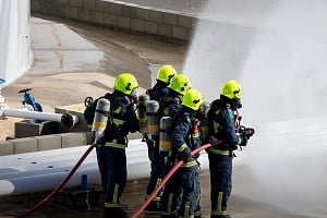 Μεγάλη κινητοποίηση πυροσβεστικών οχημάτων σ' &a