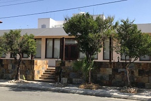 Η Τράπεζα Κύπρου πωλεί γνωστό εστιατόριο στη Μακεδονίτισσα