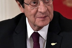 &Rho;&alpha;&gamma;&delta;&alpha;ί&epsilon;&sigmaf; &epsilon;&xi;&epsilon;&lambda;ί&xi;&epsilon;&iota;&sigmaf; &sigma;&tau;&omicron;&nu; &Delta;&Eta;&Sigma;&Upsilon; &ndash; &Omicron; &Nu;ί&kappa;&omicron;&sigmaf; &Alpha;&nu;&alpha;&sigma;&tau;&alpha;&sigma;&iota;ά&delta;&eta;&sigmaf; &alpha;&pi;έ&chi;&epsilon;&iota; &alpha;&pi;ό &tau;&alpha; &kappa;&omicron;&mu;&mu;&alpha;&tau;&iota;&kappa;ά ό&rho;&gamma;&alpha;&nu;&alpha;