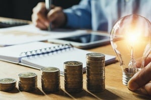 Ιστορική αλλαγή στην Κύπρο: 10 ιδιώτες προμηθευτές φέρνουν ανταγωνισμό στο ρεύμα