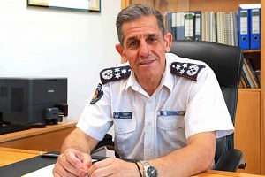 Λογγίνος για εργοστάσια: «Οι αρμόδιοι να λάβουν μέτρα, να επανεξετάσουν άδειες»