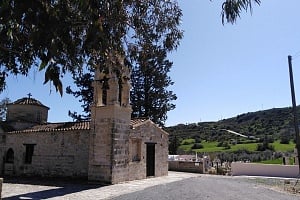 Ένα εξωκλήσι με ξεχωριστή θέα και ιστορία που αξίζει να επισκεφθείς