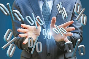 Αμετάβλητα αναμένεται να διατηρήσει τα επιτόκια την ερχόμενη Πέμπτη η ΕΚΤ
