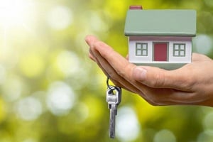 Άπιαστο όνειρο η απόκτηση στέγης από νέους - Λυγίζουν υπό το βάρος των δανείων