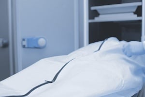 Σοροί στα αζήτητα νοσοκομείων για χρόνια