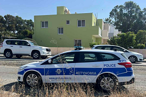 Με πυροβόλο φαίνεται να γάζωσαν το όχημα στην Ορόκλινη Απασχόλησε ξανά τις Αρχές ο σύμβιος της 25χρονης (ΕΙΚΟΝΕΣ)