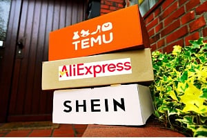 TEMU, SHEIN, ALIEXPRESS: Πως θα λειτουργεί το νέο “τρίευρω” στις αγορές από τρίτες χώρες – Πλήρης οδηγός