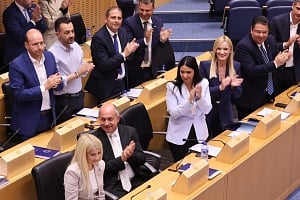 Το βιογραφικό της Αννίτας Δημητρίου: Από καθηγήτρια, στο «τιμόνι» της Βουλής για δεύτερη φορά