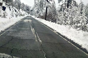 Παγετός στα ορεινά, οι δρόμοι προς Τρόοδος μόνο για συγκεκριμένα οχήματα