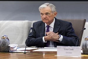 Ο Ντόναλντ Τραμπ επαναλαμβάνει ότι τα επιτόκια πρέπει να μειωθούν στο 1%