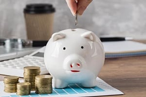 Τι ποσοστό του μισθού των Κυπρίων φεύγει σε στέγη, ρεύμα, νερό και καύσιμα;