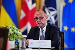 Ο Μερτς επιμένει για κατάπαυση πυρός πριν από περαιτέρω συνομιλίες για Ουκρανία