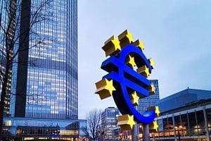 Ενδείξεις για σταθερά επιτόκια της ΕΚΤ στο 2% όλο το 2026