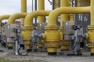 Αύξηση 10% στην τιμή του πετρελαίου μετά τους βομβαρδισμούς Ισραήλ στο Ιράν