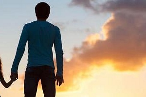 Σε απόγνωση πατέρας που μεγαλώνει μόνος την 22 μηνών κόρη του-Σε εκκρεμότητα τα επιδόματα, κινδυνεύει με διακοπή ρεύματος