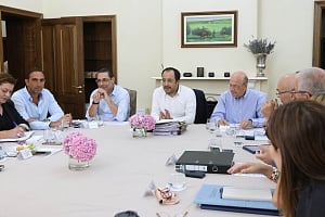 Υπουργοί έτοιμοι για αποχώρηση