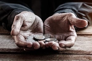 Στην Κύπρο οι φτωχοί έγιναν φτωχότεροι και οι πλούσιοι, πλουσιότεροι