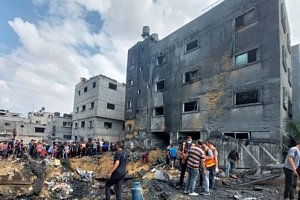 Τουλάχιστον 30 νεκροί από ισραηλινές επιδρομές σε καταυλισμό στη Ράφα