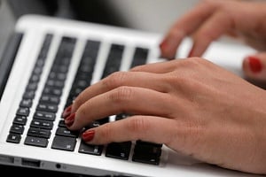 Τεχνητή Νοημοσύνη: Μήπως αποκαλύπτουμε πολλά;