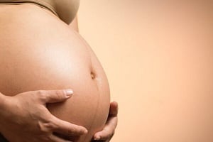 Αγόρι ή κορίτσι: Οι πιθανότητες σύμφωνα με τους επιστήμονες δεν είναι 50-50