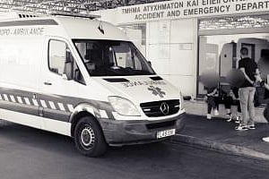 Τραγικές οι λεπτομέρειες του τροχαίου με τον κρίσιμο τραυματισμό 19χρονου-Θα επιβιβαζόταν στο όχημα που τον χτύπησε