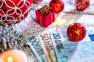 Χριστουγεννιάτικος «μποναμάς» / Γεμίζουν πορτοφόλια ενόψει εορτών Ποιοι περιμένουν το έκτακτο επίδομα