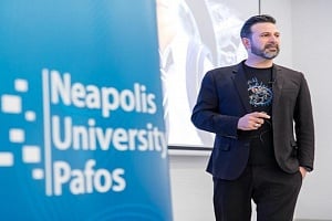 Σάββας Χατζηχριστοφής: Είναι εφικτό να μάθουμε στα παιδιά πώς να σκέφτονται, όταν χρησιμοποιούν την AI;