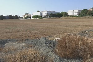 Πώς οικογένεια με τετραπληγικό παιδί έχασε τα πάντα λόγω του τεμαχίου γης που δεσμεύτηκε το 1996