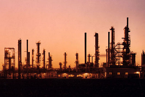 Ετήσια αύξηση 1% στις πωλήσεις πετρελαιοειδών το 1ο εξάμηνο του 2024