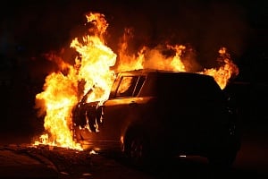 Στην γιαγιά ενός εκ των ανήλικων βομβιστών ανήκει το όχημα που έκαψαν στην Λεμεσό