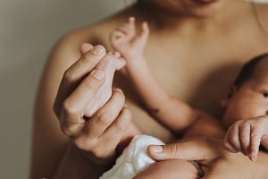Γέννησες; 4 tips για σύσφιξη κοιλιάς μετά την εγκυμοσύνη