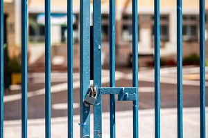 Νέο περιστατικό σε σχολείο: Έβαλαν φωτιά σε Λύκειο στη Λεμεσό