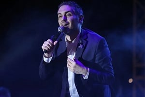 Ο Μιχάλης Χατζηγιάννης ακυρώνει τις εμφανίσεις του λόγω επιδείνωσης χρόνιου προβλήματος υγείας