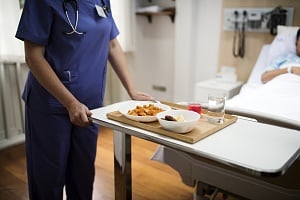 Έρευνα: Πόσο ικανοποιημένοι είναι οι ασθενείς από φαγητό σε νοσοκομεία Κύπρου