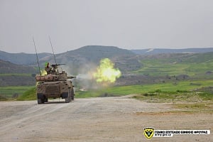 Ανατροπή τεθωρακισμένου: Πώς έγινε το ατύχημα με το Cascavel που τραυμάτισε στρατιώτη και δόκιμο