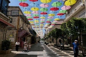 Η εύθραυστη κατάπαυση του πυρός ανάμεσα στο Ισραήλ και το Ιράν αντέχει