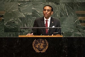 &Omicron; &Pi;&rho;&omega;&theta;&upsilon;&pi;&omicron;&upsilon;&rho;&gamma;ό&sigmaf; &Sigma;&omicron;&upsilon;&delta;ά&nu; &kappa;&alpha;&lambda;&epsilon;ί &tau;&omicron;&nu; &Omicron;&Eta;&Epsilon; &nu;&alpha; &laquo;&sigma;&tau;&alpha;&theta;&epsilon;ί &sigma;&tau;&eta; &sigma;&omega;&sigma;&tau;ή &pi;&lambda;&epsilon;&upsilon;&rho;ά &tau;&eta;&sigmaf; &iota;&sigma;&tau;&omicron;&rho;ί&alpha;&sigmaf;&raquo;