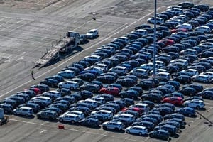 Μικρή ετήσια αύξηση 0,8% στον αριθμό εγγραφέντων οχημάτων το οχτάμηνο