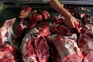 Έρευνα: Πολλαπλά οφέλη για την υγεία από τη μείωση επεξεργασμένου κρέατος