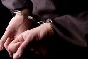 Σύλληψη 41χρονου για τα επεισόδια πριν την έναρξη του αγώνα Ανόρθωση-ΑΕΚ