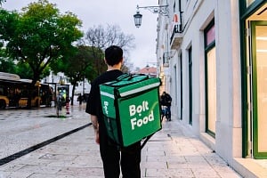 &Eta; Bolt &alpha;&nu;&alpha;&sigma;&tau;έ&lambda;&lambda;&epsilon;&iota; &pi;&rho;&omicron;&sigma;&omega;&rho;&iota;&nu;ά &tau;&iota;&sigmaf; &delta;&iota;&alpha;&nu;&omicron;&mu;έ&sigmaf; &mu;&epsilon; &delta;ί&kappa;&upsilon;&kappa;&lambda;&alpha; &omicron;&chi;ή&mu;&alpha;&tau;&alpha; &lambda;ό&gamma;&omega; &tau;&omega;&nu; &alpha;&kappa;&rho;&alpha;ί&omega;&nu; &kappa;&alpha;&iota;&rho;&iota;&kappa;ώ&nu; &sigma;&upsilon;&nu;&theta;&eta;&kappa;ώ&nu;