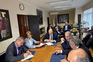 Κρίσιμη συνάντηση για την ΑΤΑ την Παρασκευή, υπό την απειλή απεργιακών μέτρων