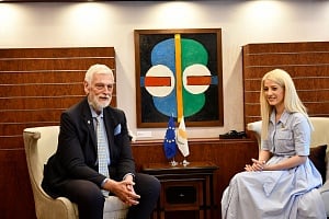 Αννίτα στον Λοβέρδο: Η Ελλάδα αποτελεί τον πολυτιμότερο σύμμαχο