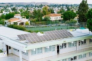 &Epsilon;&kappa;&sigma;&upsilon;&gamma;&chi;&rho;&omicron;&nu;ί&zeta;&omicron;&nu;&tau;&alpha;&iota; 25 &delta;&eta;&mu;ό&sigma;&iota;&alpha; &sigma;&chi;&omicron;&lambda;&epsilon;ί&alpha; &mu;έ&sigma;&omega; &tau;&omicron;&upsilon; &Pi;&rho;&omicron;&gamma;&rho;ά&mu;&mu;&alpha;&tau;&omicron;&sigmaf; &laquo;&Theta;&Alpha;&lambda;&Epsilon;&Iota;&Alpha;2021-2027&raquo;